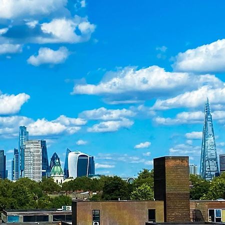 Spacious Room With City Skyline Views Close To London Eye Eksteriør billede